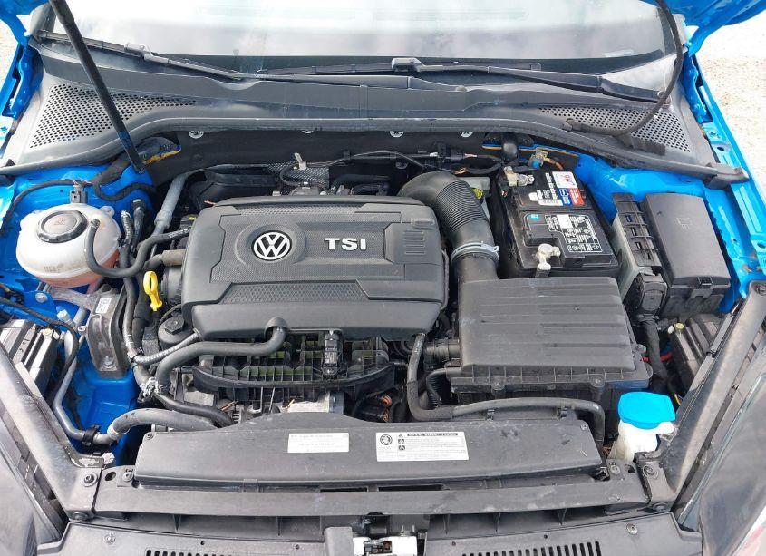 Photo 10 of 2019 Volkswagen Golf GTI 2.0T AUTOBAHN/2.0T RABBIT EDITION/2.0T S/2.0T SE (VIN 3VW6T7AU3KM013589)