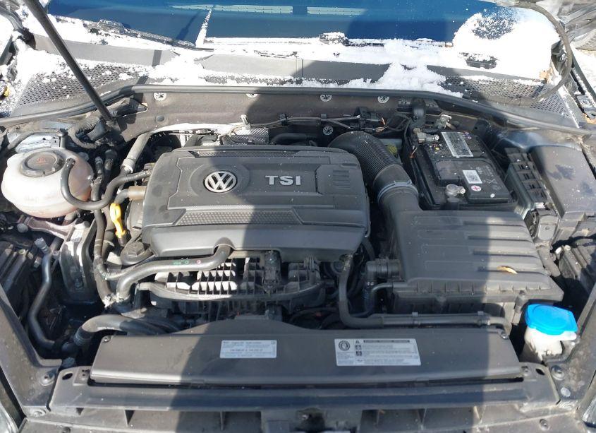 Photo 10 of 2019 Volkswagen Golf GTI 2.0T AUTOBAHN/2.0T RABBIT EDITION/2.0T S/2.0T SE (VIN 3VW6T7AU4KM019630)