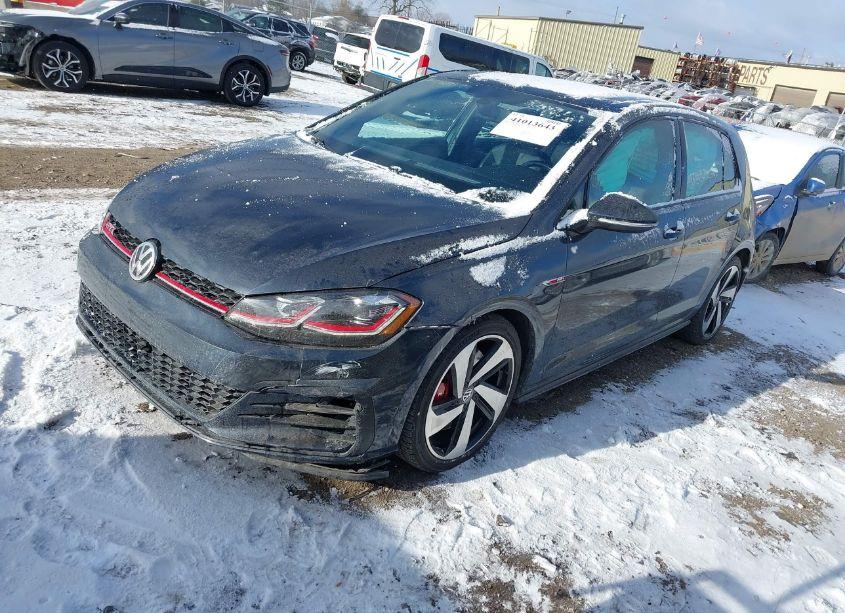 Photo 2 of 2019 Volkswagen Golf GTI 2.0T AUTOBAHN/2.0T RABBIT EDITION/2.0T S/2.0T SE (VIN 3VW6T7AU4KM019630)