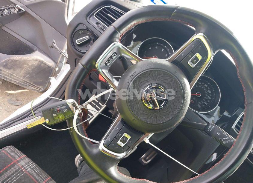 Photo 11 of 2019 Volkswagen Golf GTI 2.0T AUTOBAHN/2.0T RABBIT EDITION/2.0T S/2.0T SE (VIN 3VW6T7AU5KM020317)