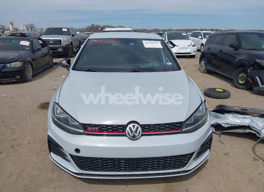 Photo 12 of 2019 Volkswagen Golf GTI 2.0T AUTOBAHN/2.0T RABBIT EDITION/2.0T S/2.0T SE (VIN 3VW6T7AU5KM020317)