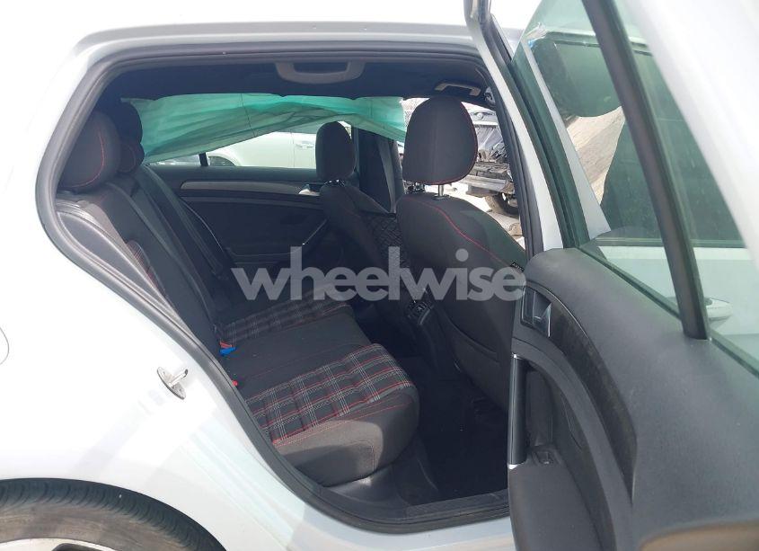 Photo 8 of 2019 Volkswagen Golf GTI 2.0T AUTOBAHN/2.0T RABBIT EDITION/2.0T S/2.0T SE (VIN 3VW6T7AU5KM020317)