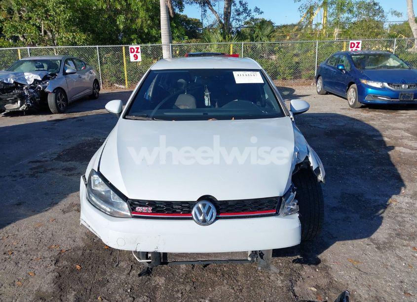 Photo 12 of 2019 Volkswagen Golf GTI 2.0T AUTOBAHN/2.0T RABBIT EDITION/2.0T S/2.0T SE (VIN 3VW6T7AU5KM026974)