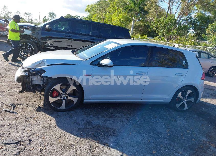 Photo 13 of 2019 Volkswagen Golf GTI 2.0T AUTOBAHN/2.0T RABBIT EDITION/2.0T S/2.0T SE (VIN 3VW6T7AU5KM026974)