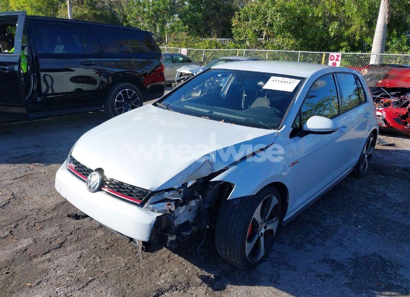 Photo 2 of 2019 Volkswagen Golf GTI 2.0T AUTOBAHN/2.0T RABBIT EDITION/2.0T S/2.0T SE (VIN 3VW6T7AU5KM026974)