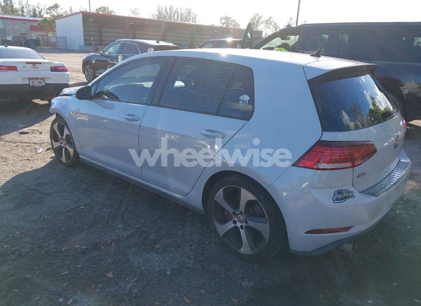 Photo 3 of 2019 Volkswagen Golf GTI 2.0T AUTOBAHN/2.0T RABBIT EDITION/2.0T S/2.0T SE (VIN 3VW6T7AU5KM026974)