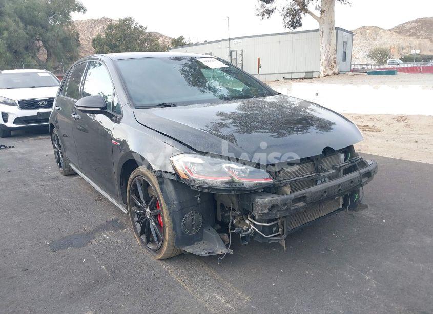 2019 Volkswagen Golf GTI 2.0T AUTOBAHN/2.0T RABBIT EDITION/2.0T S/2.0T SE (VIN 3VW6T7AU5KM033892) main photo