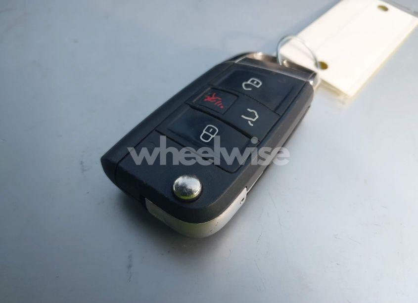 Photo 11 of 2019 Volkswagen Golf GTI 2.0T AUTOBAHN/2.0T RABBIT EDITION/2.0T S/2.0T SE (VIN 3VW6T7AU5KM033892)