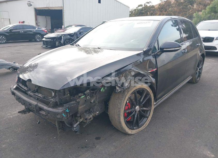Photo 2 of 2019 Volkswagen Golf GTI 2.0T AUTOBAHN/2.0T RABBIT EDITION/2.0T S/2.0T SE (VIN 3VW6T7AU5KM033892)