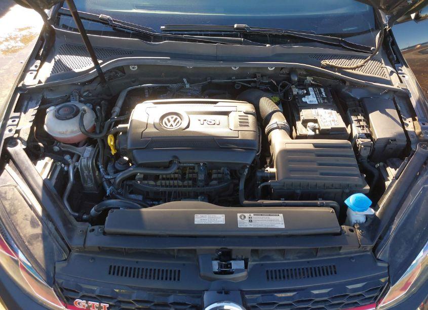 Photo 10 of 2019 Volkswagen Golf GTI 2.0T AUTOBAHN/2.0T RABBIT EDITION/2.0T S/2.0T SE (VIN 3VW6T7AU6KM006345)