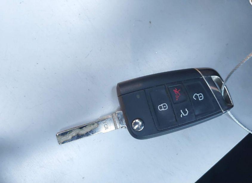 Photo 11 of 2019 Volkswagen Golf GTI 2.0T AUTOBAHN/2.0T RABBIT EDITION/2.0T S/2.0T SE (VIN 3VW6T7AU6KM006345)