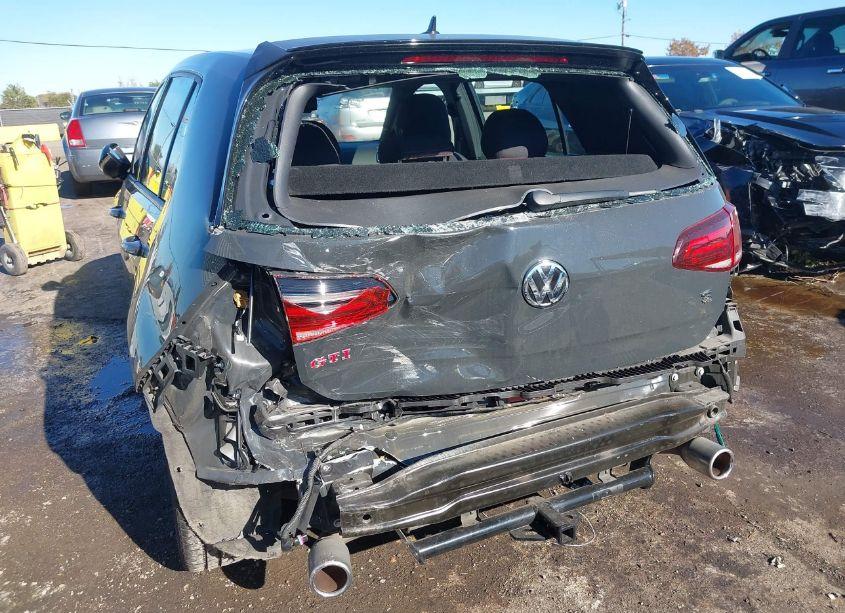 Photo 6 of 2019 Volkswagen Golf GTI 2.0T AUTOBAHN/2.0T RABBIT EDITION/2.0T S/2.0T SE (VIN 3VW6T7AU6KM006345)