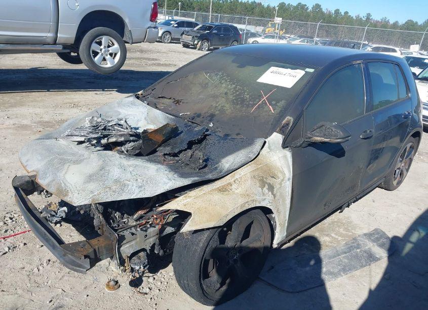 Photo 2 of 2019 Volkswagen Golf GTI 2.0T AUTOBAHN/2.0T RABBIT EDITION/2.0T S/2.0T SE (VIN 3VW6T7AU6KM013635)