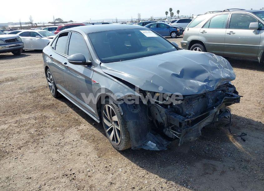 2019 Volkswagen Jetta GLI (VIN 3VW6T7BU0KM195461) main photo