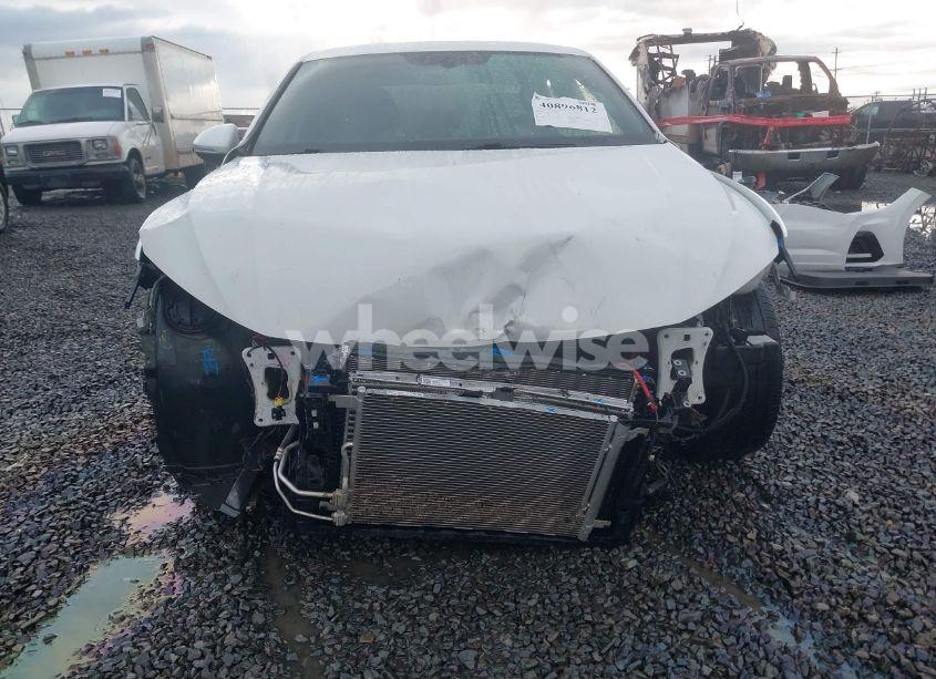 Photo 6 of 2019 Volkswagen Jetta GLI 2.0T 35TH ANNIVERSARY EDITION/2.0T AUTOBAHN/2.0T S (VIN 3VW6T7BU2KM202992)