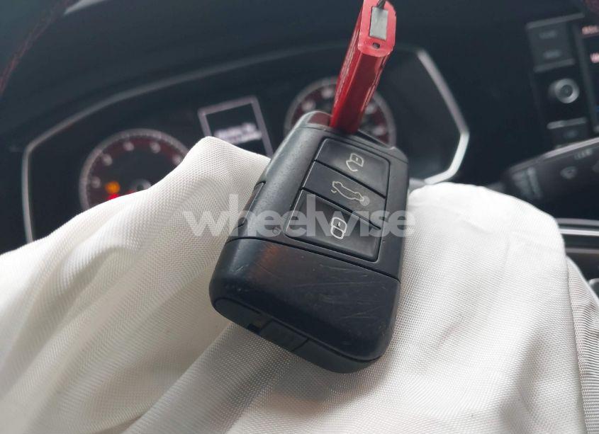 Photo 11 of 2019 Volkswagen Jetta GLI 2.0T 35TH ANNIVERSARY EDITION/2.0T AUTOBAHN/2.0T S (VIN 3VW6T7BU5KM161306)