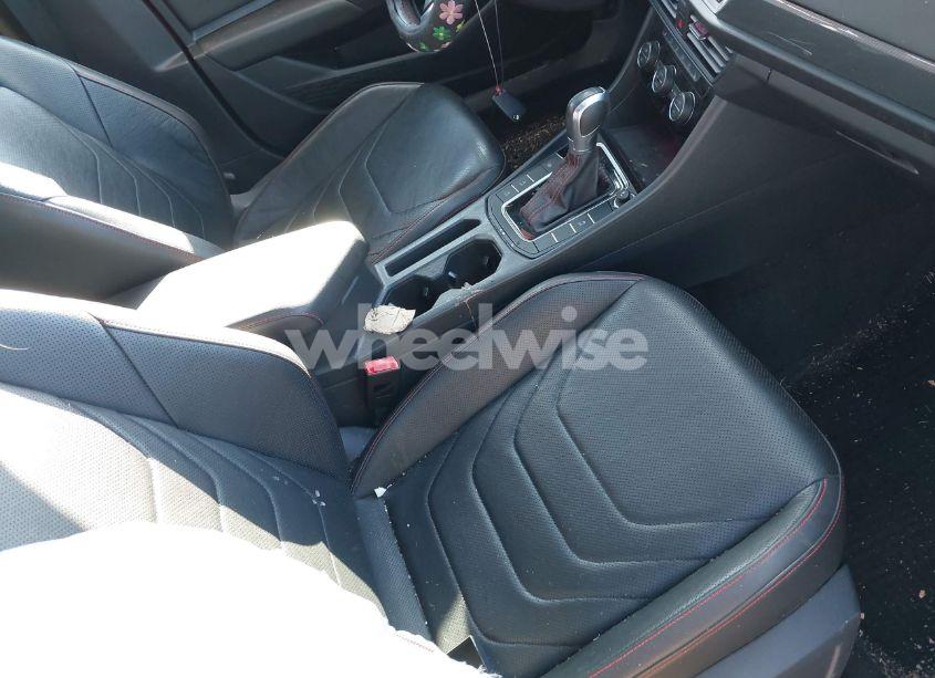 Photo 5 of 2019 Volkswagen Jetta GLI 2.0T 35TH ANNIVERSARY EDITION/2.0T AUTOBAHN/2.0T S (VIN 3VW6T7BU7KM223479)