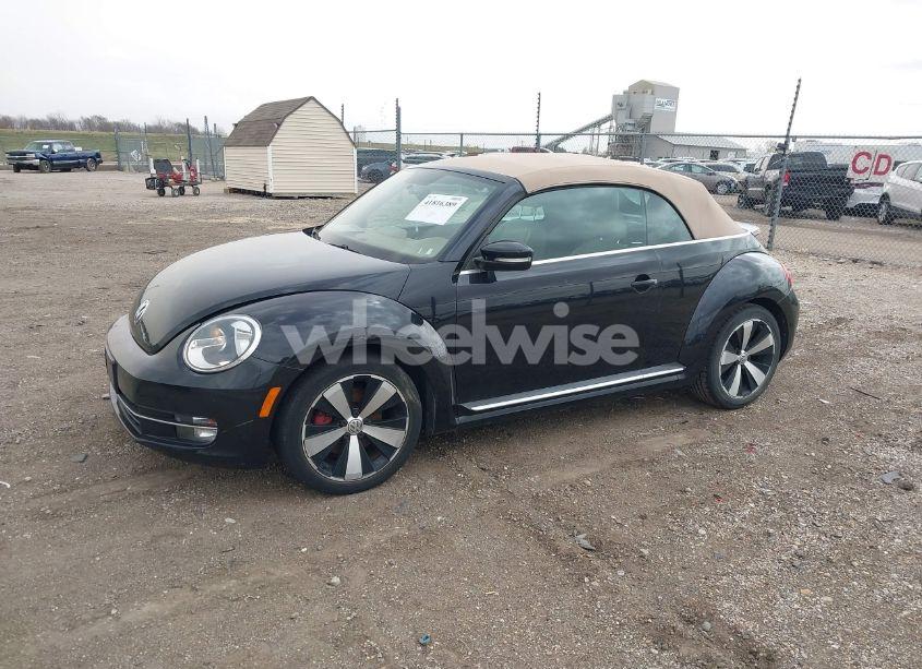 Photo 2 of 2013 Volkswagen Beetle 2.0T (VIN 3VW767AT1DM814267)