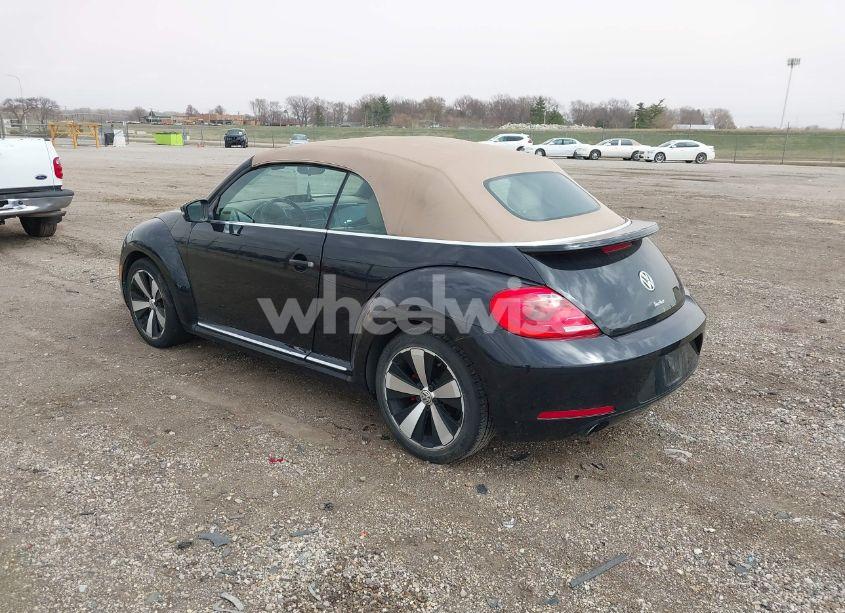 Photo 3 of 2013 Volkswagen Beetle 2.0T (VIN 3VW767AT1DM814267)