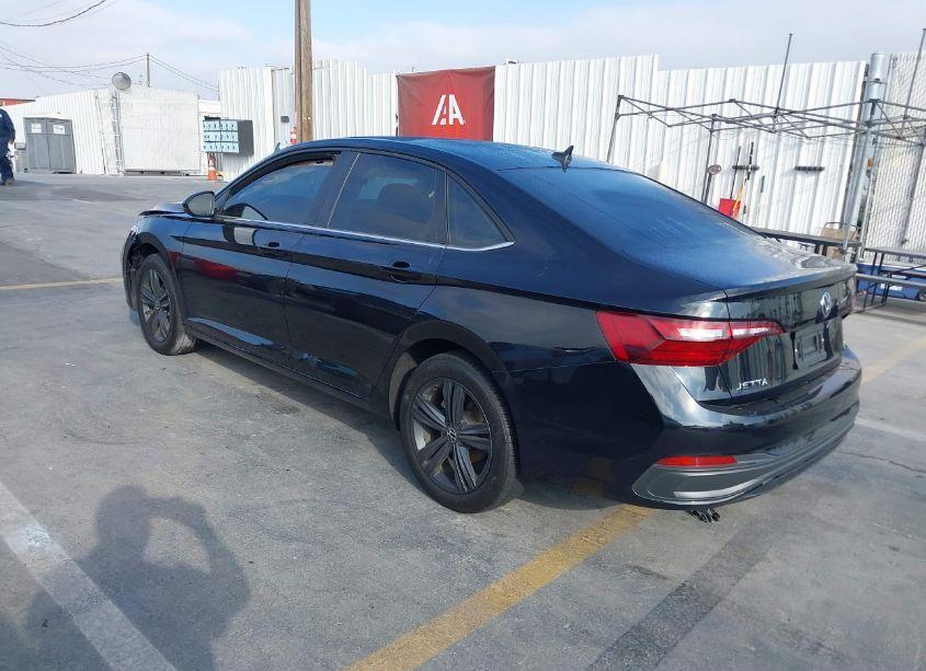 Photo 3 of 2022 Volkswagen Jetta 1.5T SE (VIN 3VW7M7BU0NM019791)