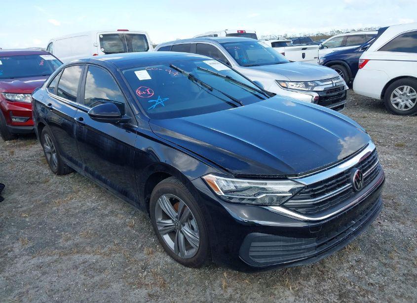 Photo 13 of 2024 Volkswagen Jetta 1.5T SE (VIN 3VW7M7BU0RM022583)