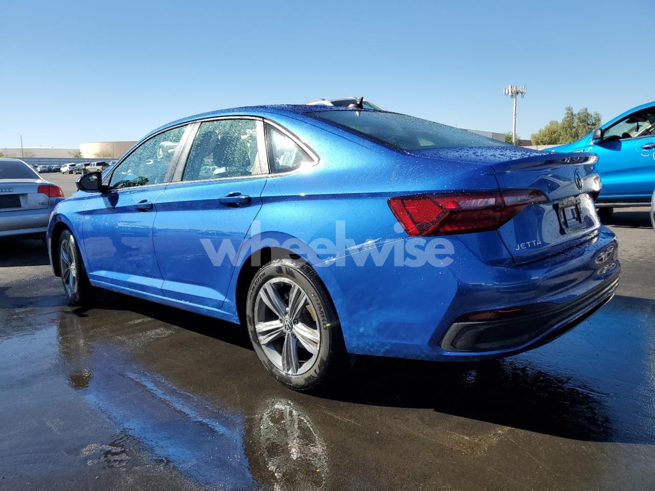 Photo 2 of 2024 VOLKSWAGEN JETTA SE (VIN 3VW7M7BU0RM056362)