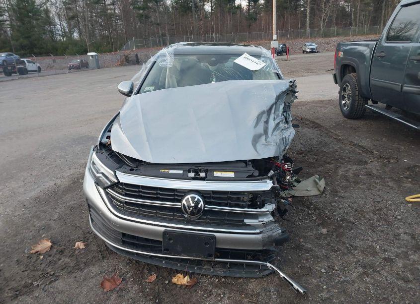 Photo 12 of 2024 Volkswagen Jetta 1.5T SE (VIN 3VW7M7BU0RM067393)