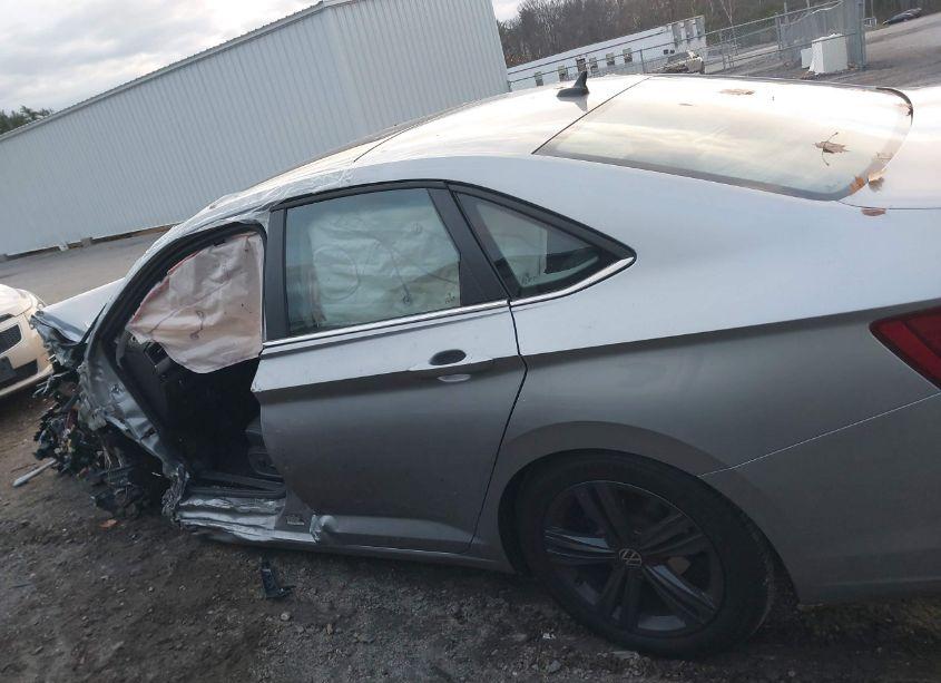 Photo 14 of 2024 Volkswagen Jetta 1.5T SE (VIN 3VW7M7BU0RM067393)