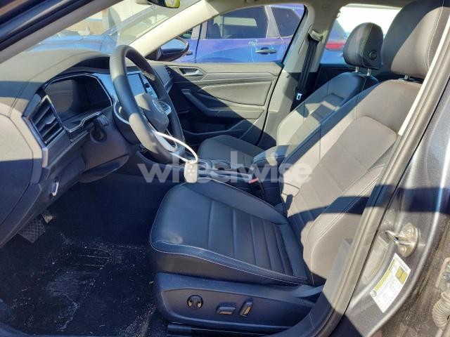 2024 VOLKSWAGEN JETTA SE (VIN 3VW7M7BU0RM069256) main photo