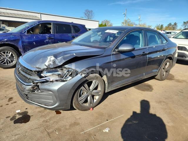 Photo 3 of 2024 VOLKSWAGEN JETTA SE (VIN 3VW7M7BU0RM069256)