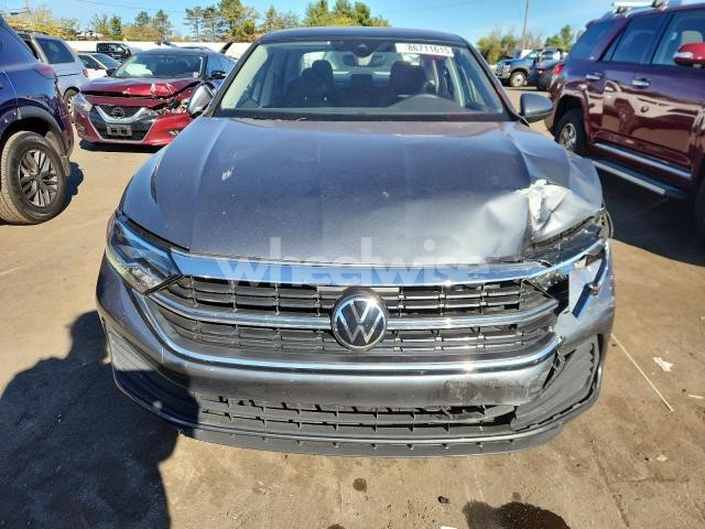 Photo 6 of 2024 VOLKSWAGEN JETTA SE (VIN 3VW7M7BU0RM069256)