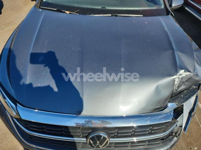 Photo 9 of 2024 VOLKSWAGEN JETTA SE (VIN 3VW7M7BU0RM069256)