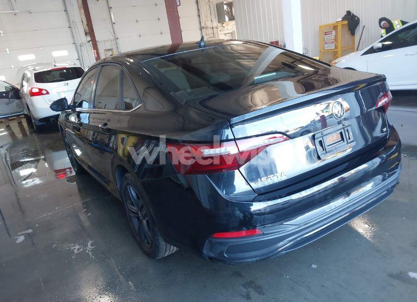 Photo 3 of 2022 Volkswagen Jetta 1.5T SE (VIN 3VW7M7BU1NM014468)
