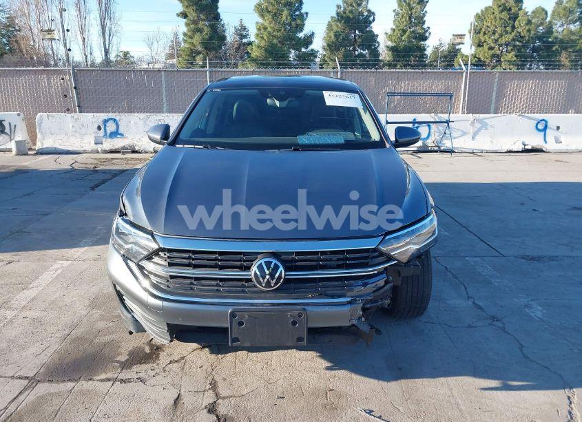 Photo 12 of 2024 Volkswagen Jetta 1.5T SE (VIN 3VW7M7BU1RM001399)