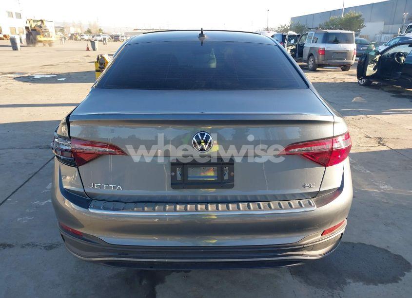 Photo 16 of 2024 Volkswagen Jetta 1.5T SE (VIN 3VW7M7BU1RM001399)