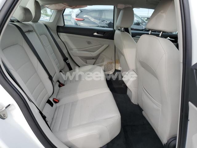 Photo 5 of 2024 VOLKSWAGEN JETTA SE (VIN 3VW7M7BU1RM026979)