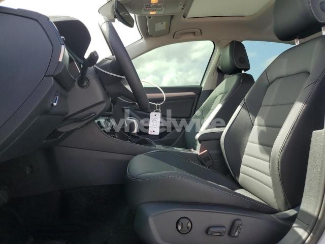 Photo 5 of 2024 VOLKSWAGEN JETTA SE (VIN 3VW7M7BU1RM090021)