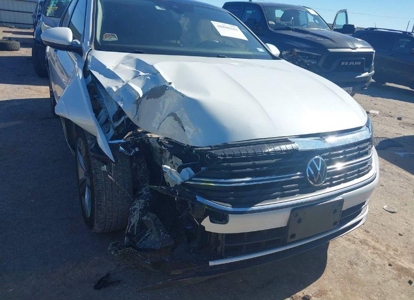 Photo 6 of 2023 Volkswagen Jetta 1.5T SE (VIN 3VW7M7BU2PM036384)