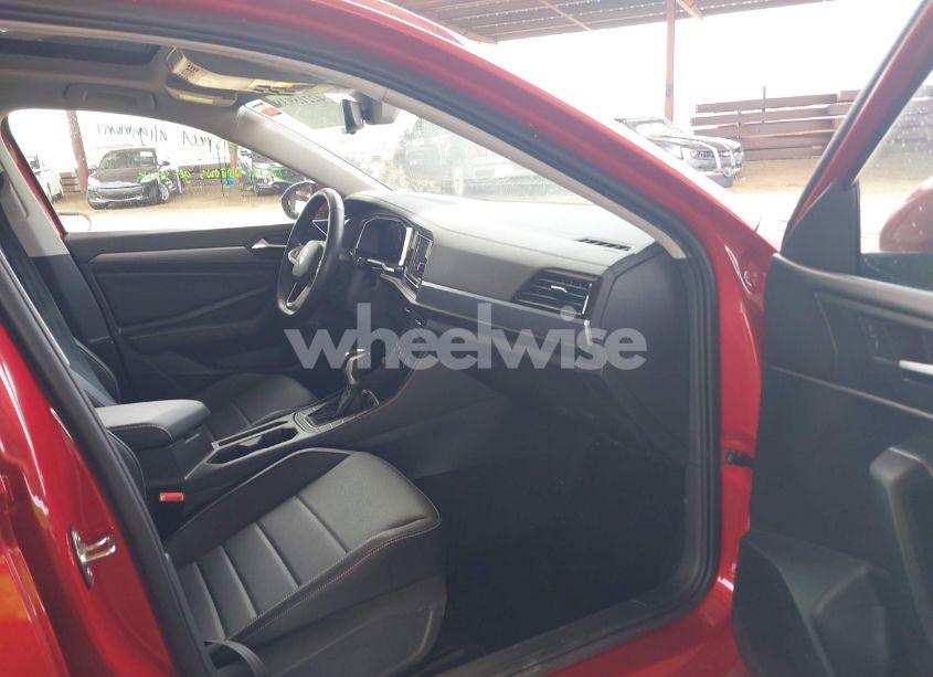 Photo 5 of 2023 Volkswagen Jetta 1.5T SE (VIN 3VW7M7BU2PM042850)