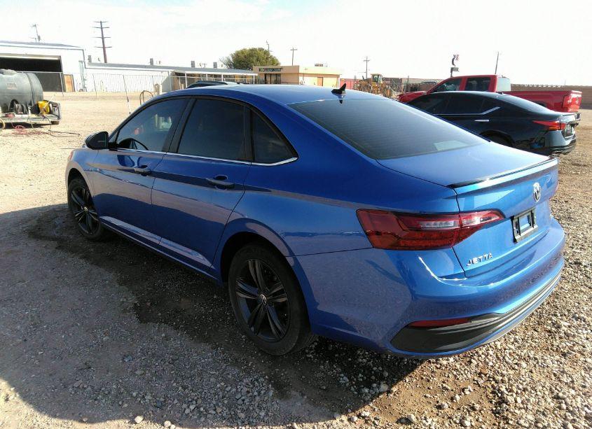 Photo 3 of 2023 Volkswagen Jetta 1.5T SE (VIN 3VW7M7BU3PM018735)