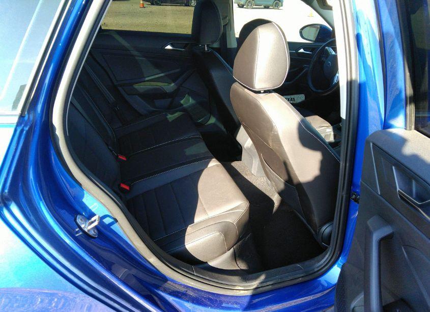 Photo 8 of 2023 Volkswagen Jetta 1.5T SE (VIN 3VW7M7BU3PM018735)