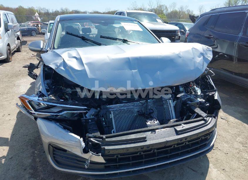 Photo 6 of 2023 Volkswagen Jetta 1.5T SE (VIN 3VW7M7BU3PM043957)