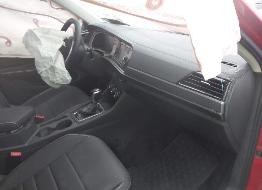 Photo 5 of 2024 Volkswagen Jetta 1.5T SE (VIN 3VW7M7BU3RM059983)