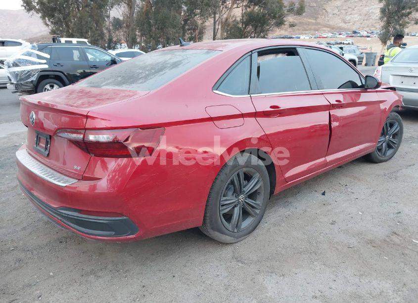 Photo 4 of 2024 Volkswagen Jetta 1.5T SE (VIN 3VW7M7BU3RM070644)