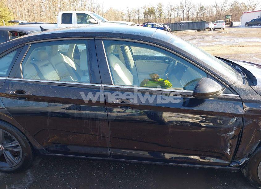 Photo 12 of 2022 Volkswagen Jetta 1.5T SE (VIN 3VW7M7BU4NM023424)