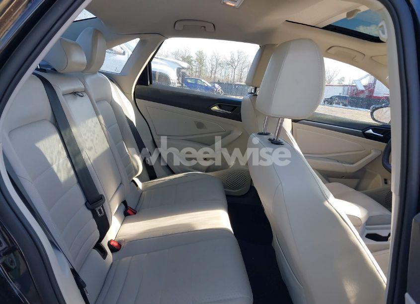 Photo 8 of 2022 Volkswagen Jetta 1.5T SE (VIN 3VW7M7BU4NM023424)