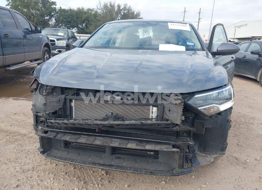 Photo 6 of 2024 Volkswagen Jetta 1.5T SE (VIN 3VW7M7BU4RM073049)