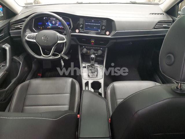Photo 4 of 2024 VOLKSWAGEN JETTA SE (VIN 3VW7M7BU5RM017489)