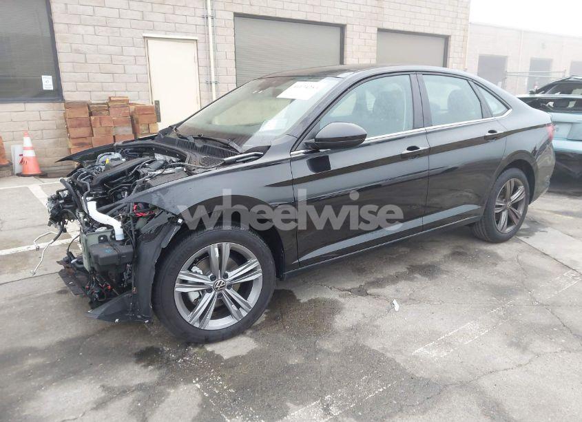 Photo 2 of 2024 Volkswagen Jetta 1.5T SE (VIN 3VW7M7BU5RM100937)