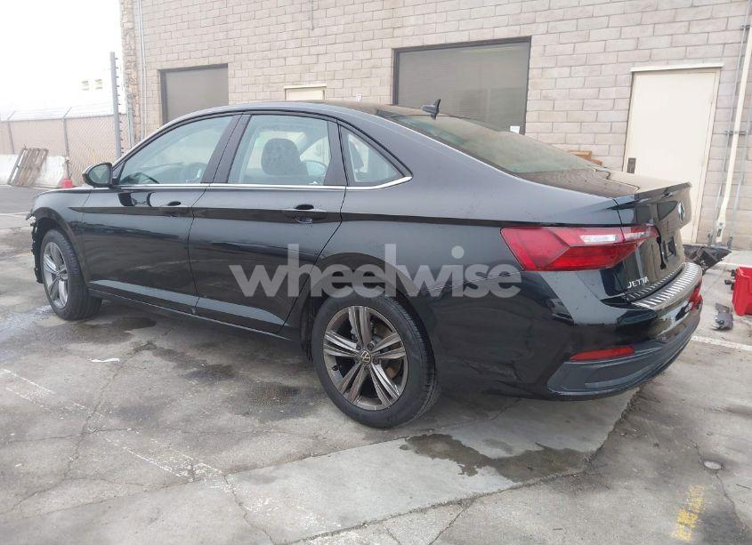 Photo 3 of 2024 Volkswagen Jetta 1.5T SE (VIN 3VW7M7BU5RM100937)